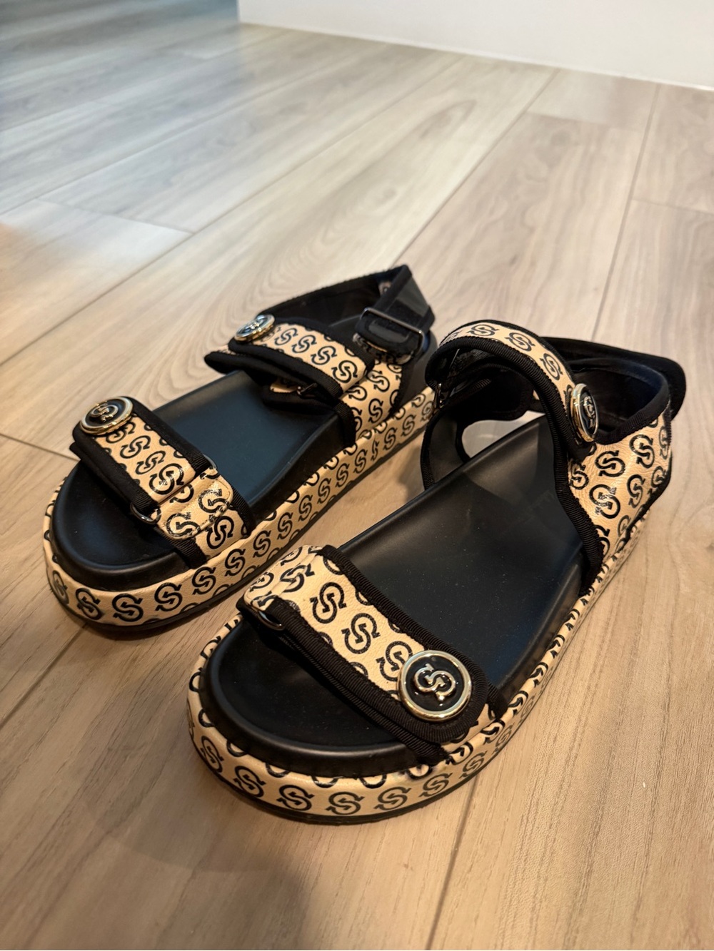 Logo-Print Beige and Black Platform Sandals with Buckle Detail